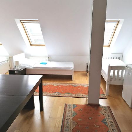 Favoriten-Rooms Wenen Buitenkant foto